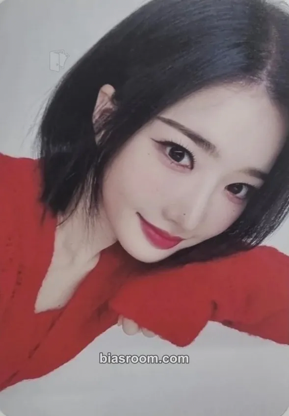 Yooyeon Mujuk Photocard - tripleS - tripleS K-pop photocard