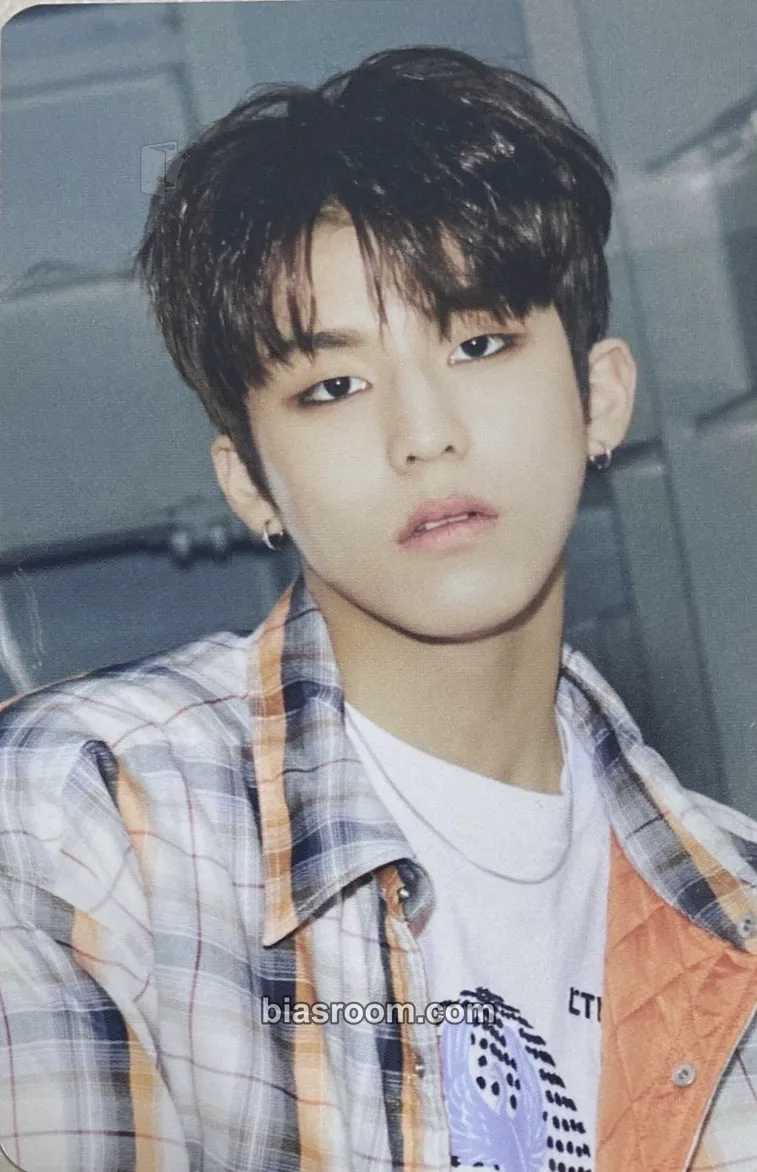 Park Jeongwoo THE FIRST STEP: CHAPTER THREE Photocard - TREASURE - TREASURE K-pop photocard