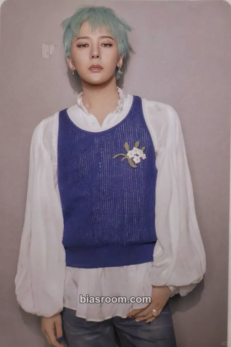 G-Dragon G-DRAGON MEDIA EXHIBITION : Übermensch Photocard - G-Dragon K-pop photocard