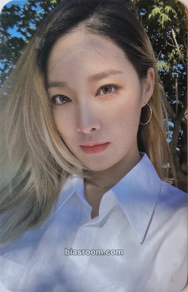 Nature - Saebom - NATURE WORLD : CODE W Album album photocard standard version