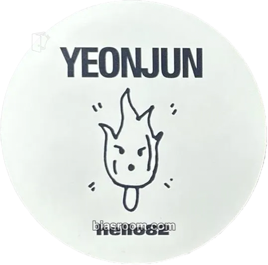 Yeonjun NO LABELS: PART 02 Photocard - TOMORROW X TOGETHER - TOMORROW X TOGETHER K-pop photocard