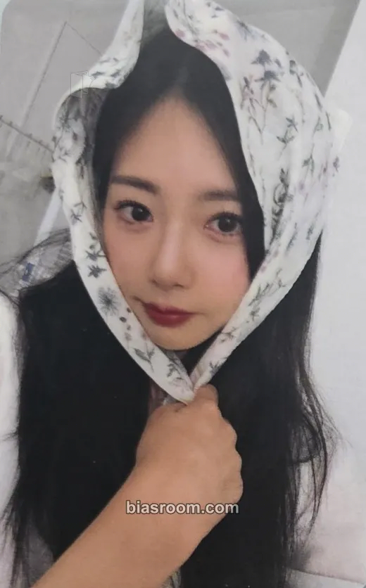JiU JiU Fanmeet in Guangzhou Photocard - Dreamcatcher - Dreamcatcher K-pop photocard