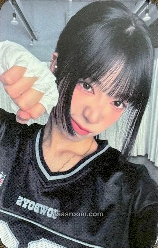 Haruna The Collective Soul and Unconscious: Chapter Two Photocard - Billlie - Billlie K-pop photocard