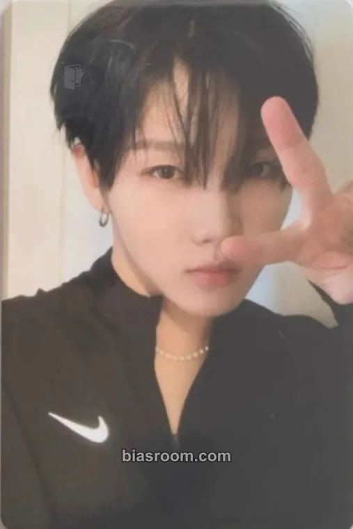 Xue Suren 1. Got Hooked: An Addictive Symphony Photocard - MODYSSEY - MODYSSEY K-pop photocard