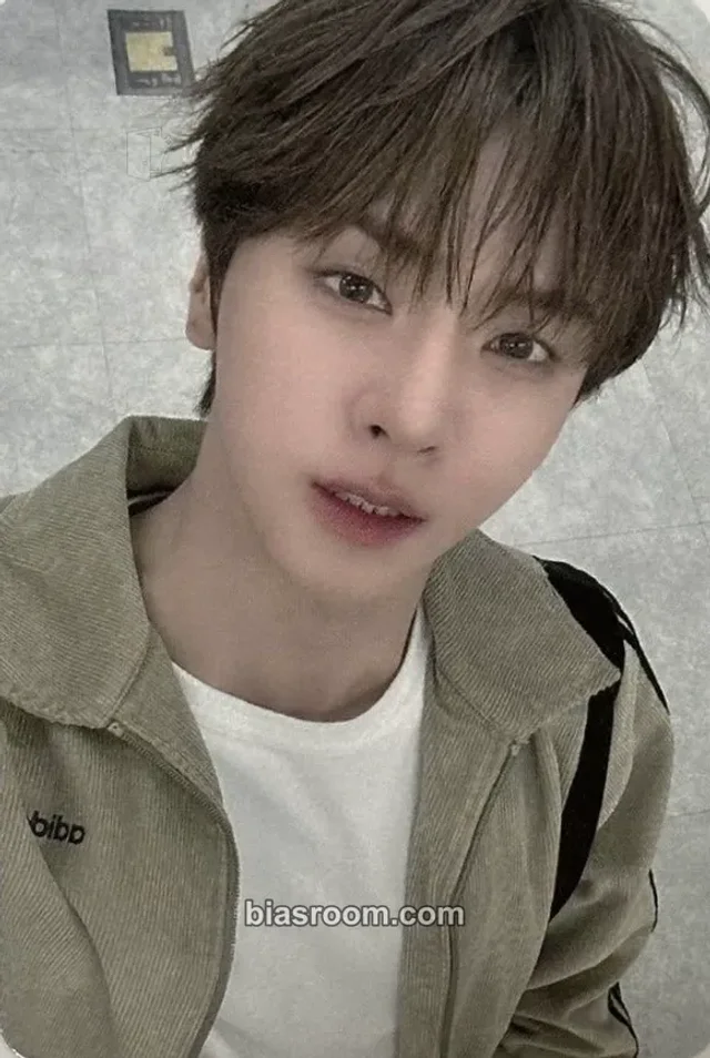 BAE173 - Yoojun - NEW CHAPTER : DESEAR Album video call (fancall) rising star