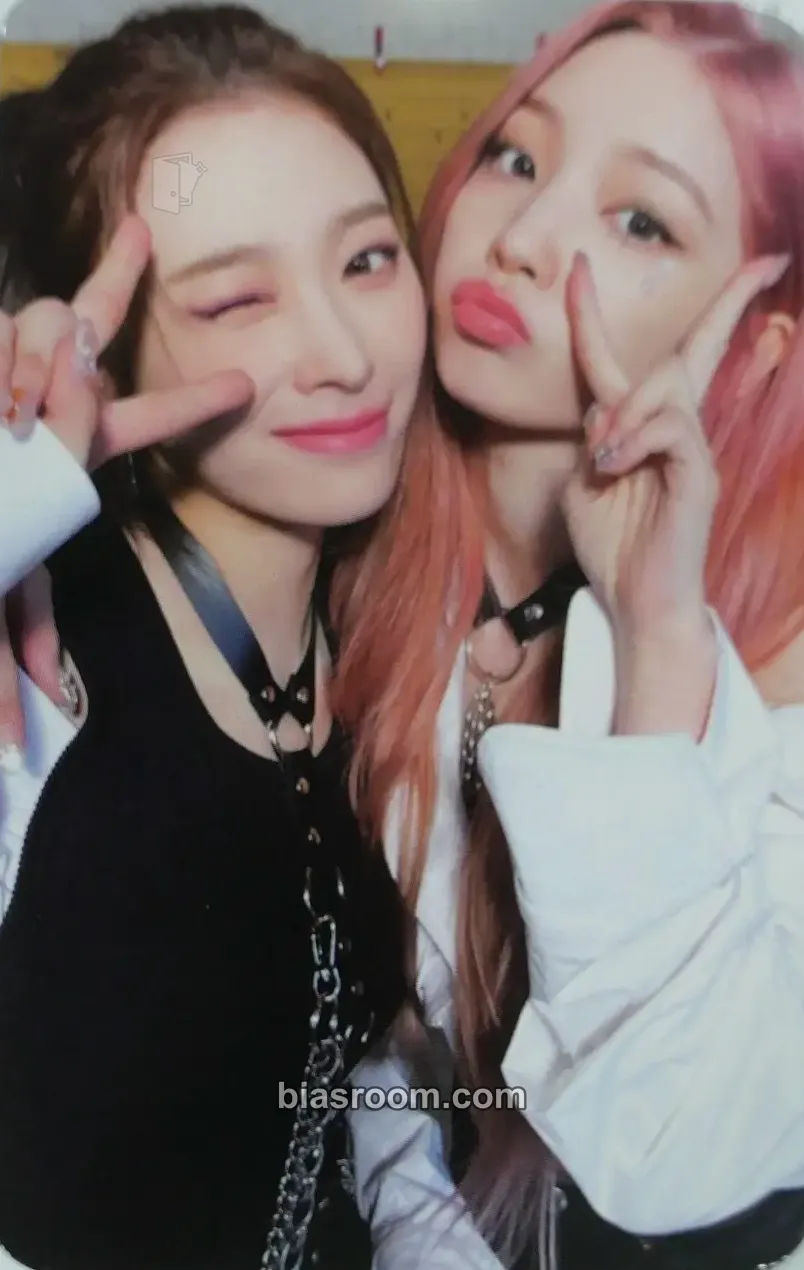 Yellow punch Photocard - Rocket Punch - Rocket Punch K-pop photocard
