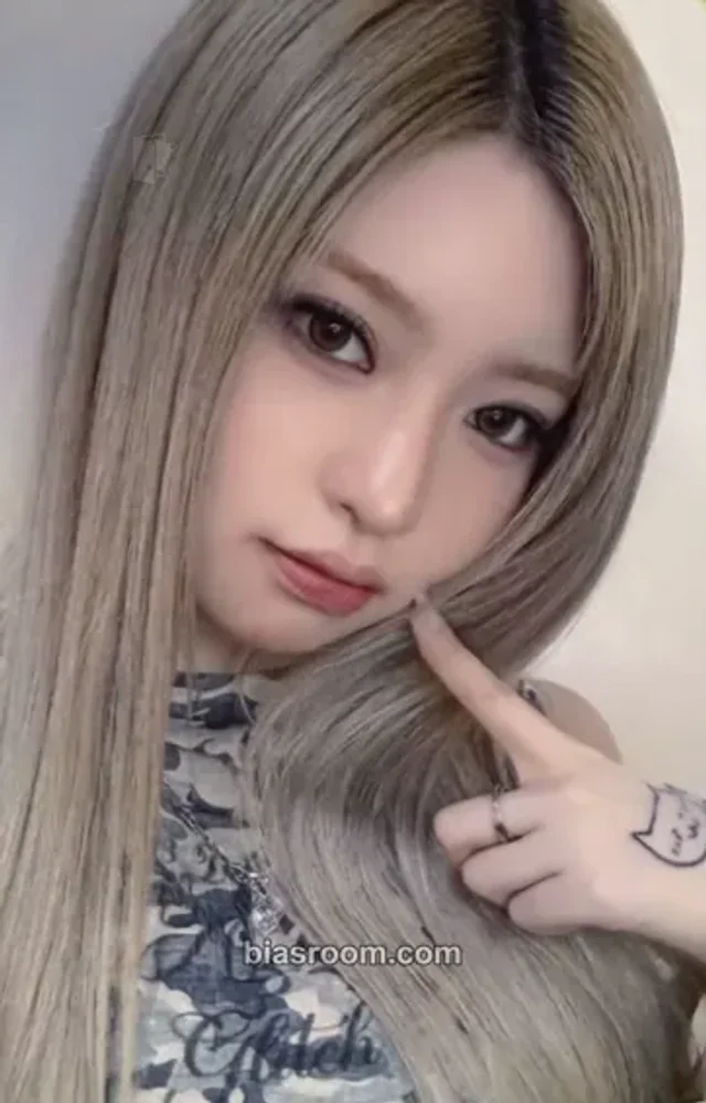 KiiiKiii - Haum - Delulu Pack Album ny music round 2 video call (fancall) fansign