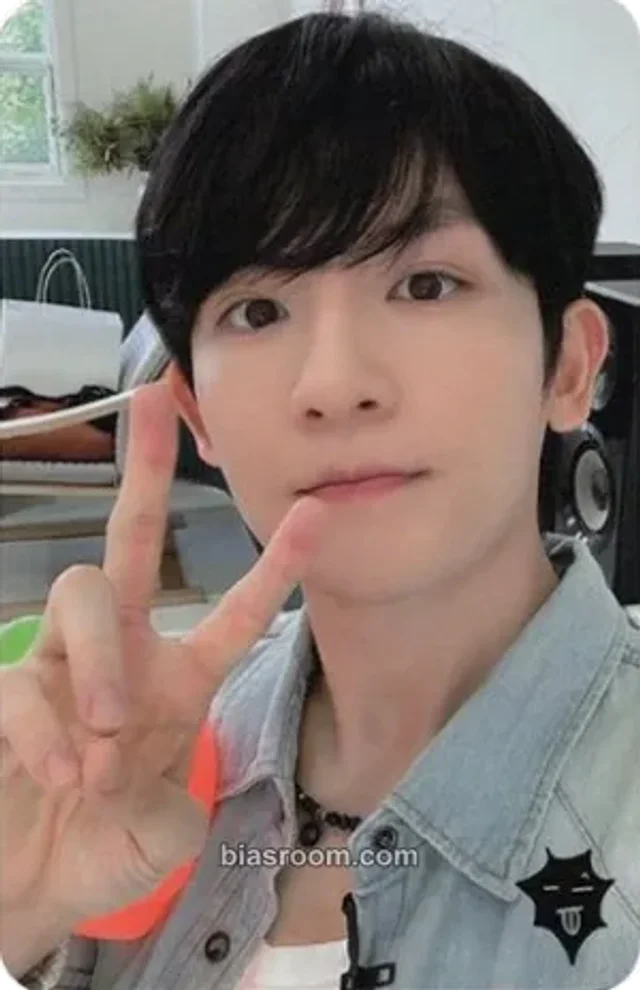 Teen Top - Ricky - 2023 TEEN TOP  CONCERT IN TAIWAN  we gonna rock it drop it top it hey don't stop it pop it LIVE  Event hellolive griptok (smart tok) encore edition taiwan
