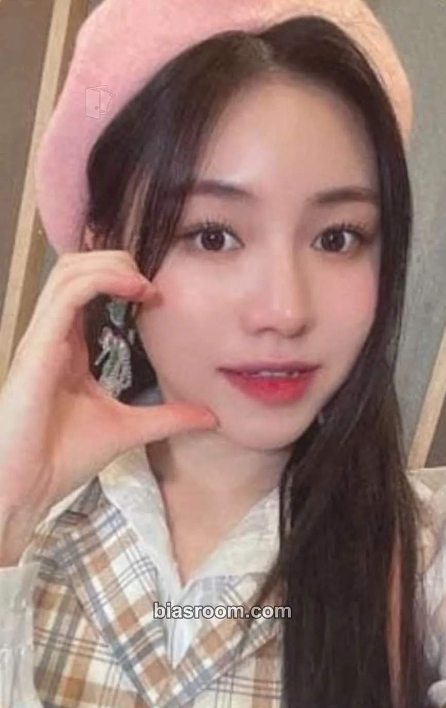 Dahyun Boom Photocard - Rocket Punch - Rocket Punch K-pop photocard