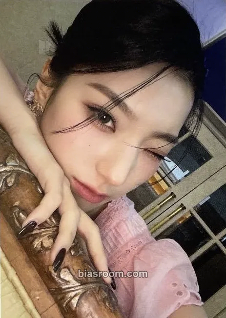 Saerom Midnight Guest Photocard - fromis_9 - fromis_9 K-pop photocard