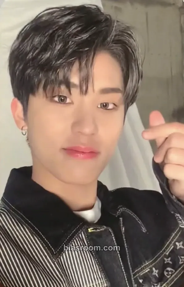 Park Jeongwoo THE SECOND STEP : CHAPTER ONE Photocard - TREASURE - TREASURE K-pop photocard