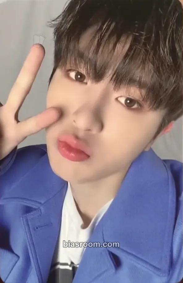So Junghwan THE SECOND STEP : CHAPTER ONE Photocard - TREASURE - TREASURE K-pop photocard