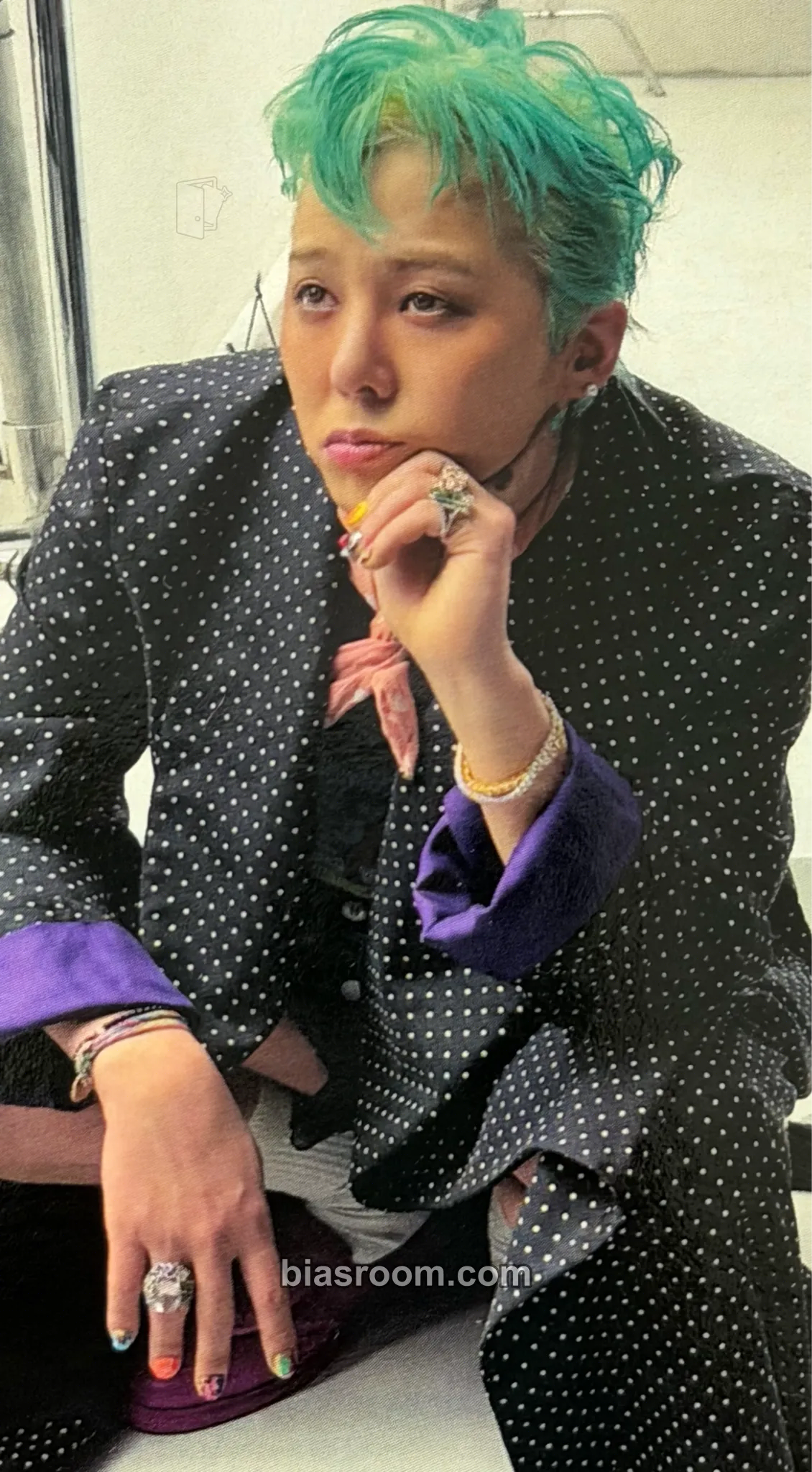 G-Dragon Übermensch Photocard - G-Dragon K-pop photocard