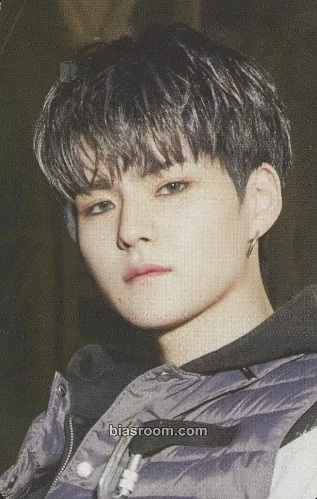 Yoshi THE SECOND STEP : CHAPTER ONE Photocard - TREASURE - TREASURE K-pop photocard