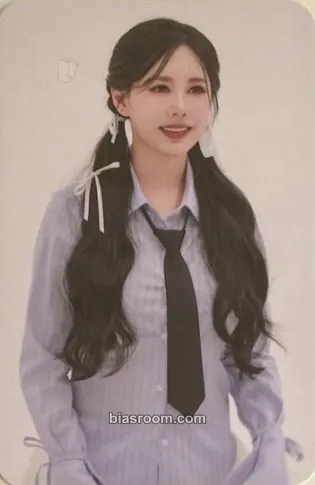 Qri T-ara 15th Anniversary Fanmeeting Photocard - T-ARA - T-ARA K-pop photocard