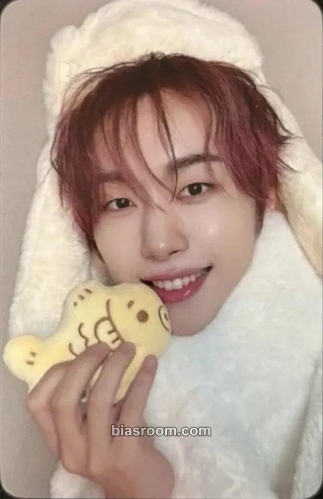 M.O.N.T - Bitsaeon - Somewhere Out There Album hellolive video call (fancall) round 1