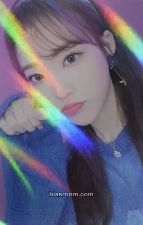Zoa We Play Photocard - Weeekly - Weeekly K-pop photocard