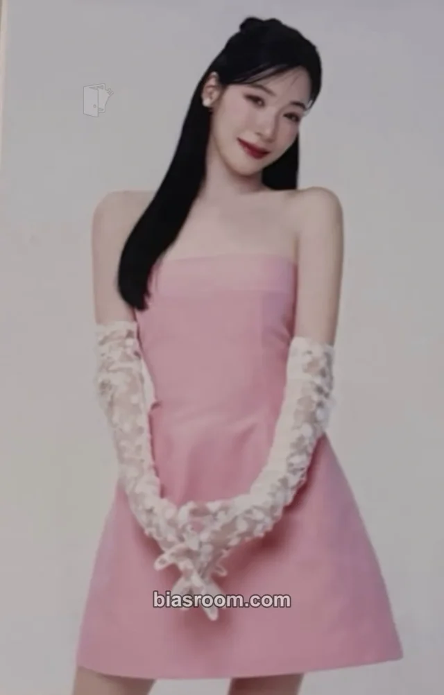 Girls' Generation - Tiffany - SMTOWN 2025: THE CULTURE, THE FUTURE Album nfc album event album photocard qq music