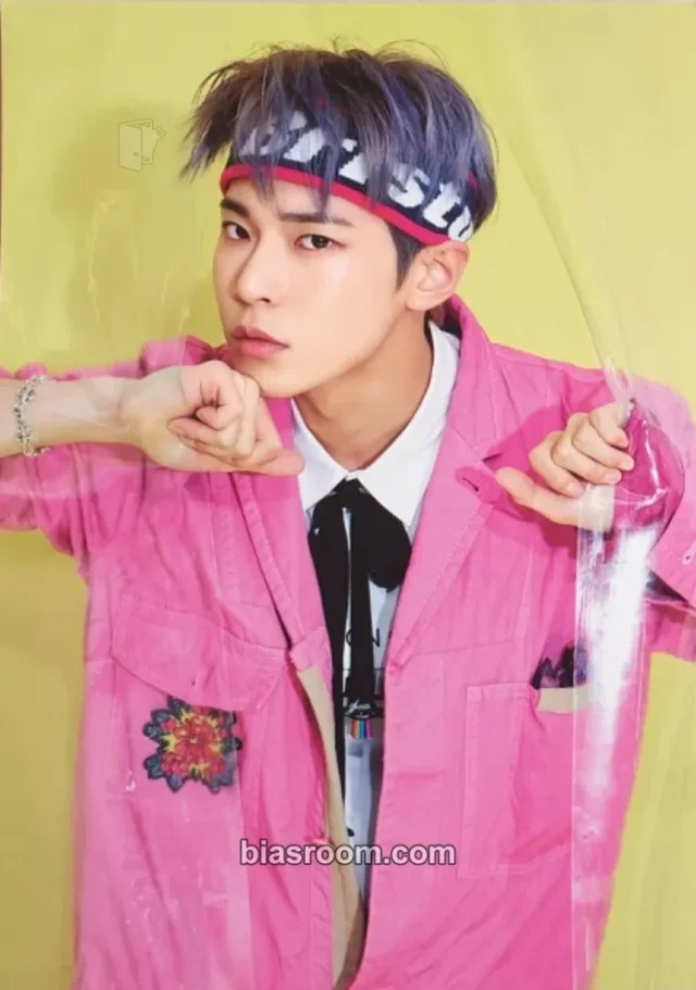 Doyoung NCT 127 Cherry Bomb K-pop photocard