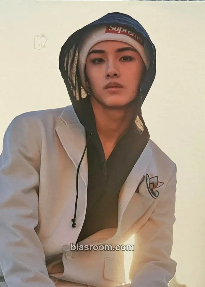 Winwin Cherry Bomb MD Photocard - NCT 127 - NCT 127 K-pop photocard