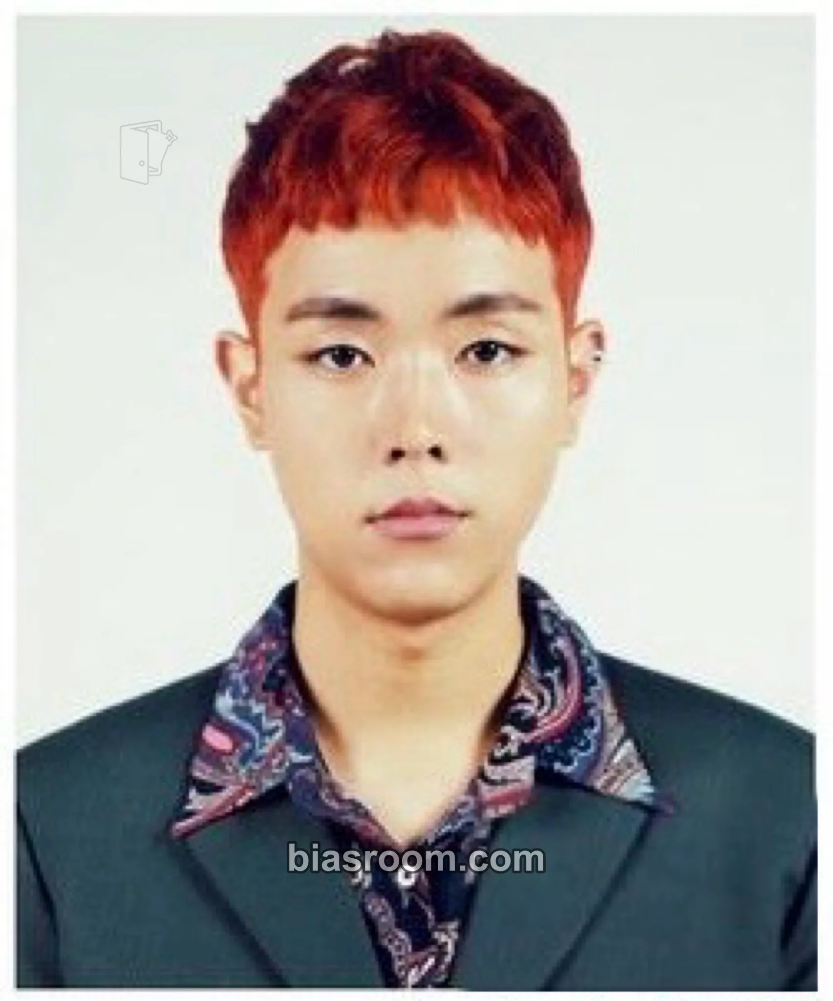 Hyunjin NAN CHUN Photocard - SE SO NEON - SE SO NEON K-pop photocard