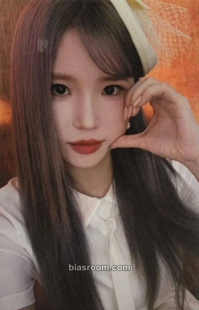 fromis_9 - Hayoung - 2022 fromis_9 concert <LOVE FROM.> Event merch photocard t-shirt