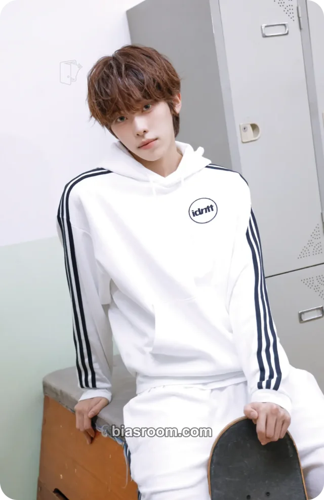 idntt - Yang GyungHo - Summer26 Physical Objekts Other merch photocard