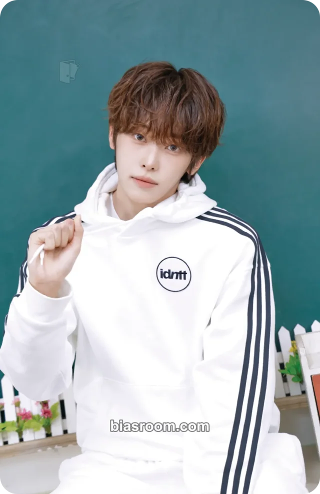 idntt - Yang GyungHo - Summer26 Physical Objekts Other merch photocard