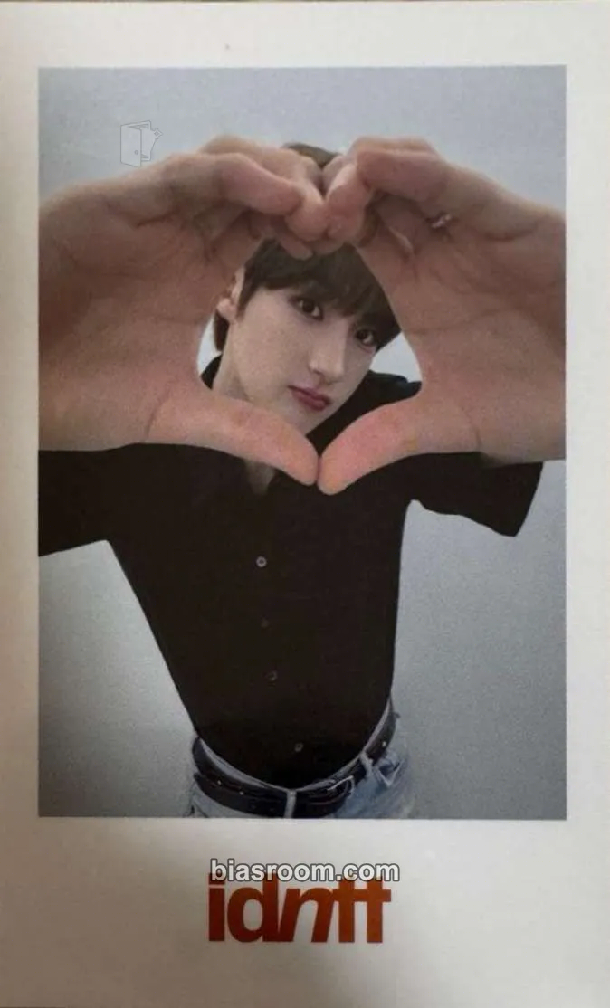 Kim HeeJu unevermet Photocard - idntt - idntt K-pop photocard