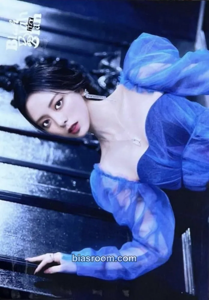 Yuna Blah Blah Blah Photocard - ITZY - ITZY K-pop photocard