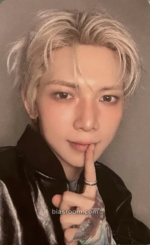 Yeosang GOLDEN HOUR : Part.5 Photocard - ATEEZ - ATEEZ K-pop photocard