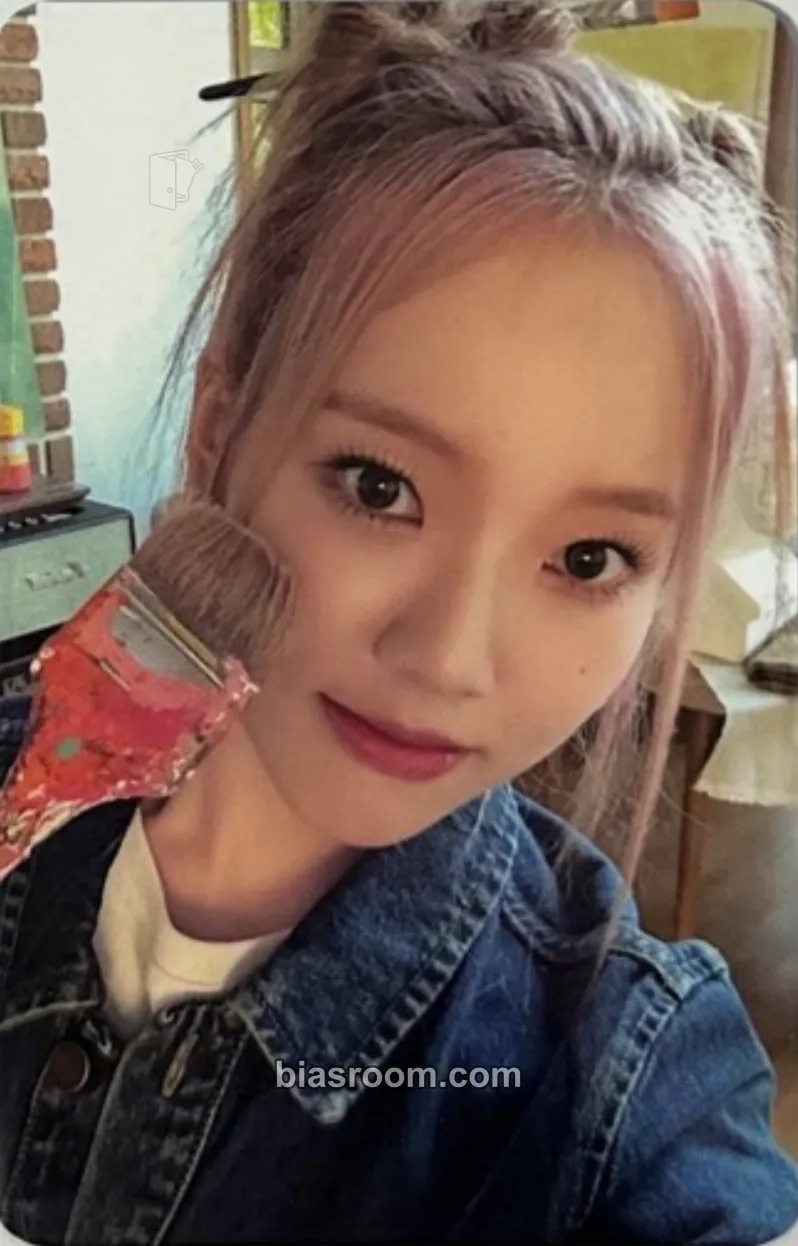 Soojin Weeekly 2024 Season's Greetings: Draw Our Dream Photocard - Weeekly - Weeekly K-pop photocard