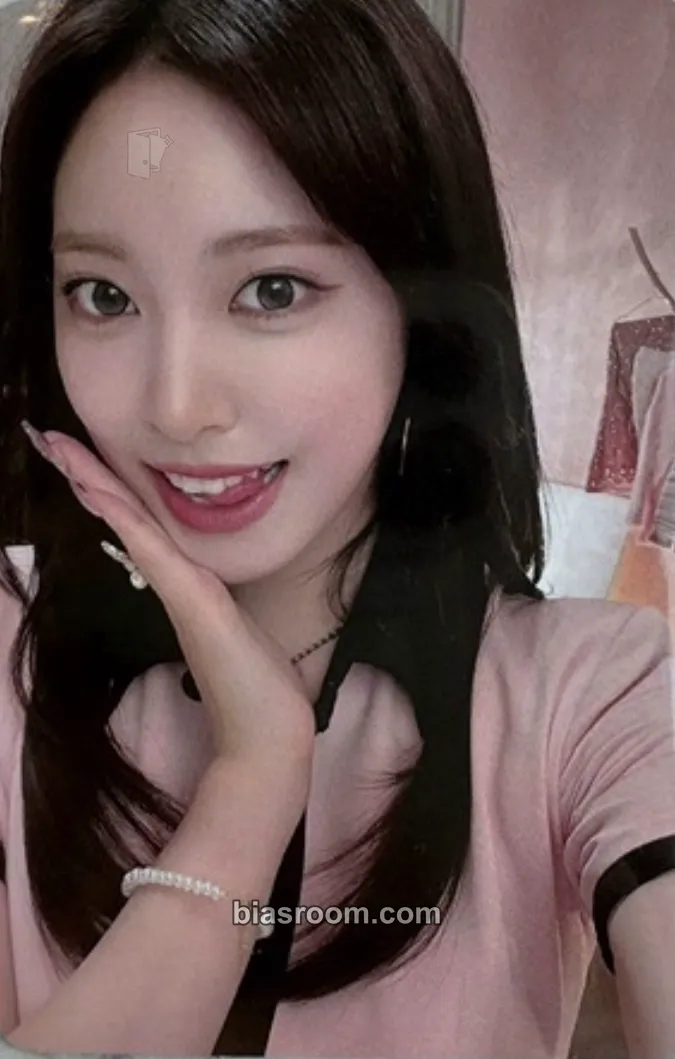 Zoa Bliss Photocard - Weeekly - Weeekly K-pop photocard