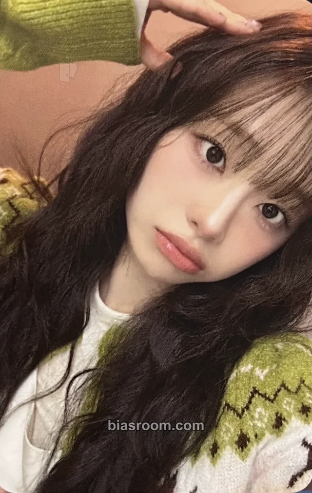 Chuu - Chuu - 2026 Seasons Greetings: CHUUTORIAL Other muvve video call (fancall) season's greetings