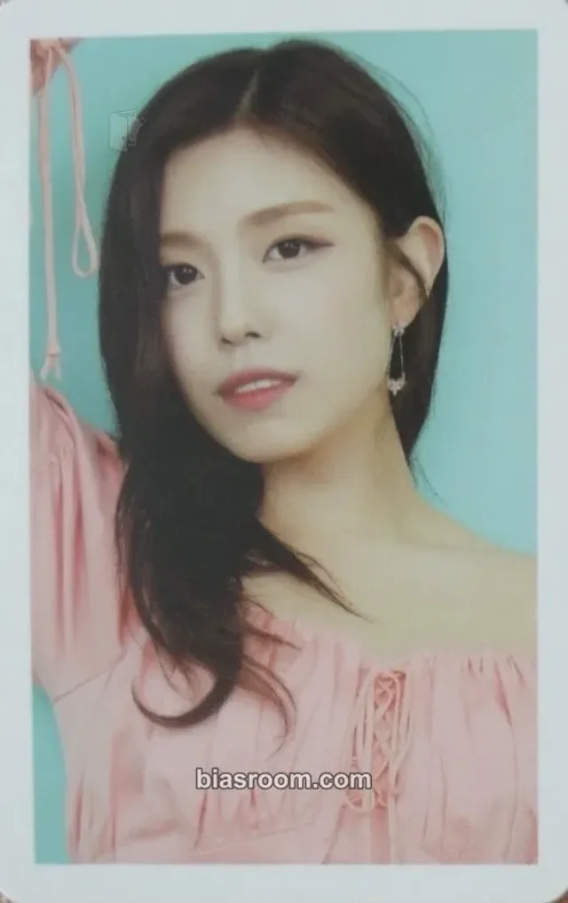 Berry Good - Gowoon - Fantastic Album album photocard