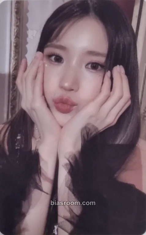 Hayoung Unlock My World Photocard - fromis_9 - fromis_9 K-pop photocard