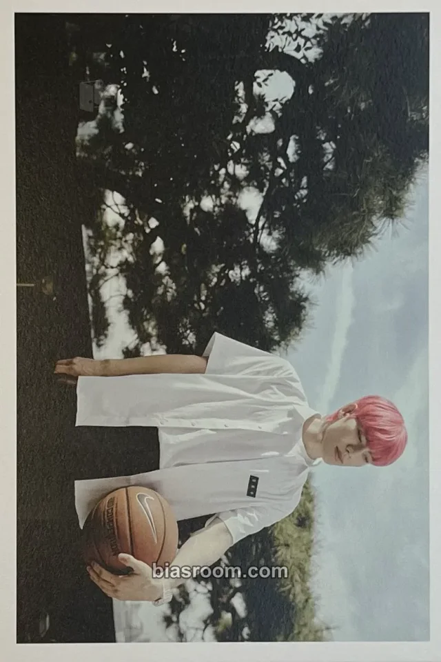 INFINITE - Dongwoo - 2024 Season's Greetings Other postcard postcard set season's greetings