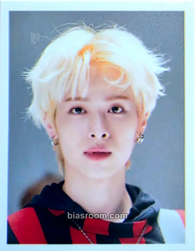 Xdinary Heroes - Gaon - Hello, World! Album id photo merch inclusion