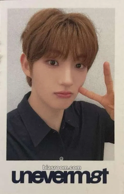 Kim HeeJu unevermet Photocard - idntt - idntt K-pop photocard