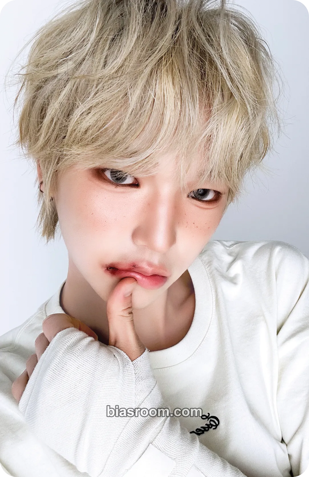 Lee JaeYoung itsnotover Photocard - idntt - idntt K-pop photocard