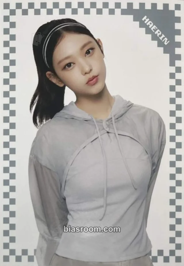 NewJeans - Haerin - NewJeans x Lotte Gum Other brand collaboration lotte duty free postcard