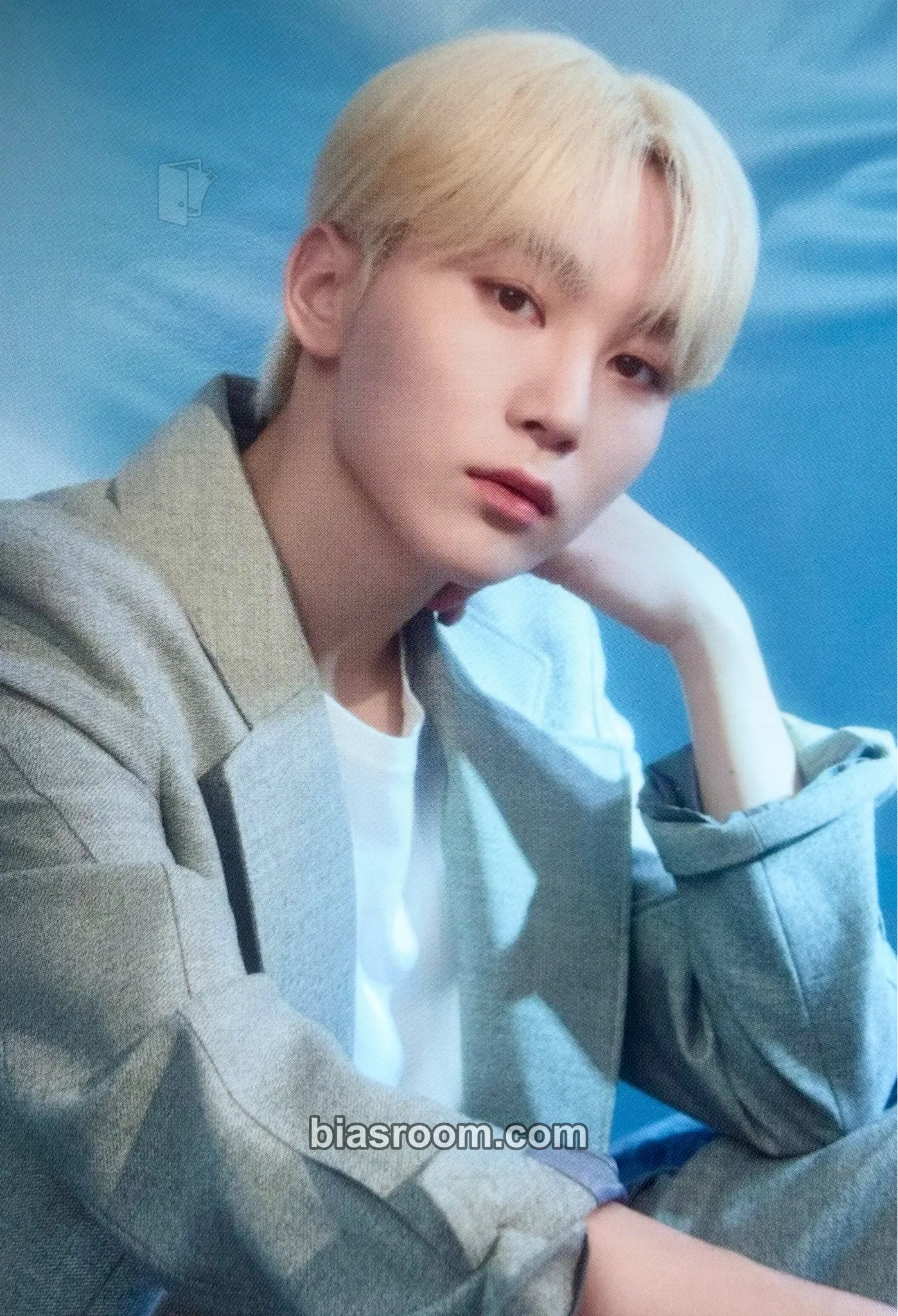 Seungkwan THE DAYDREAM BELIEVERS EXHIBITION Photocard - SEVENTEEN - SEVENTEEN K-pop photocard