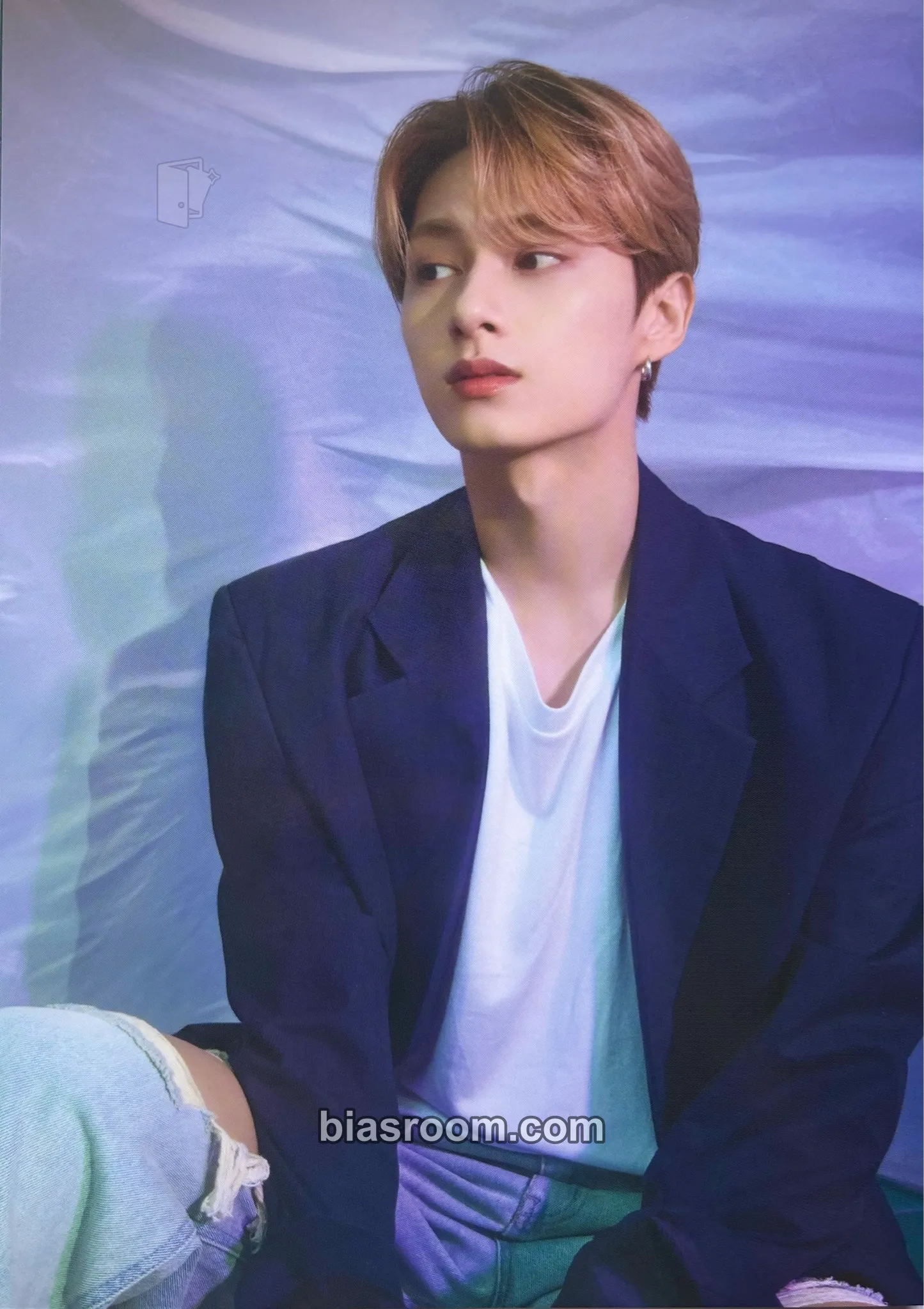 Jun THE DAYDREAM BELIEVERS EXHIBITION Photocard - SEVENTEEN - SEVENTEEN K-pop photocard