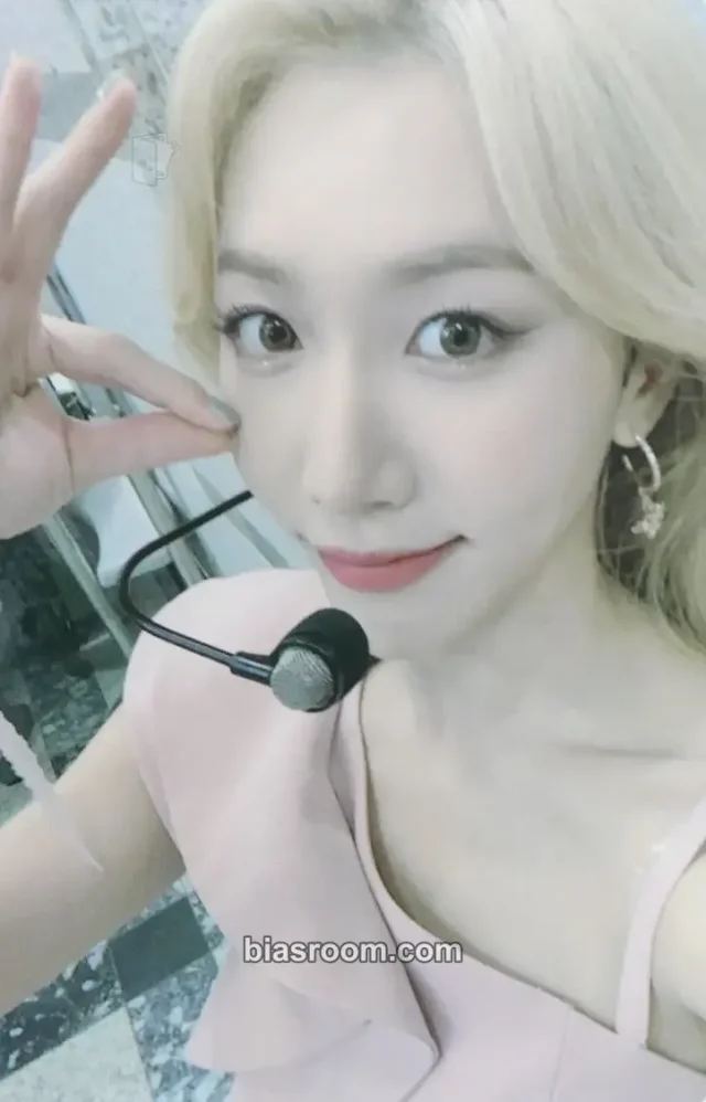 LABOUM - Soyeon - Blossom Album soundwave fansign