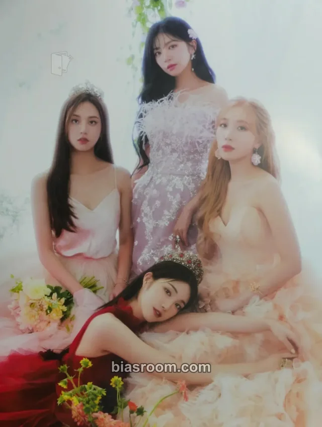 LABOUM - Blossom Album mkmon fansign winner benefit A4 postcard
