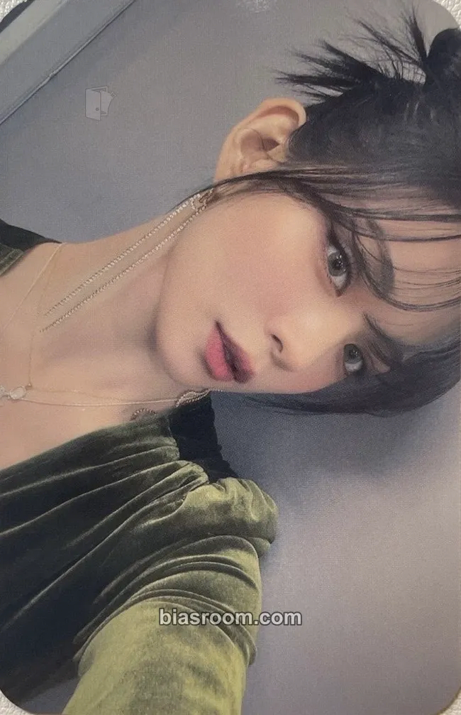 Chaeyoung Midnight Guest Photocard - fromis_9 - fromis_9 K-pop photocard