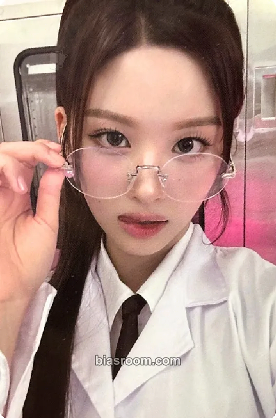 Sullyoon NMIXX CHANGE UP : MIXX LAB Photocard - NMIXX - NMIXX K-pop photocard