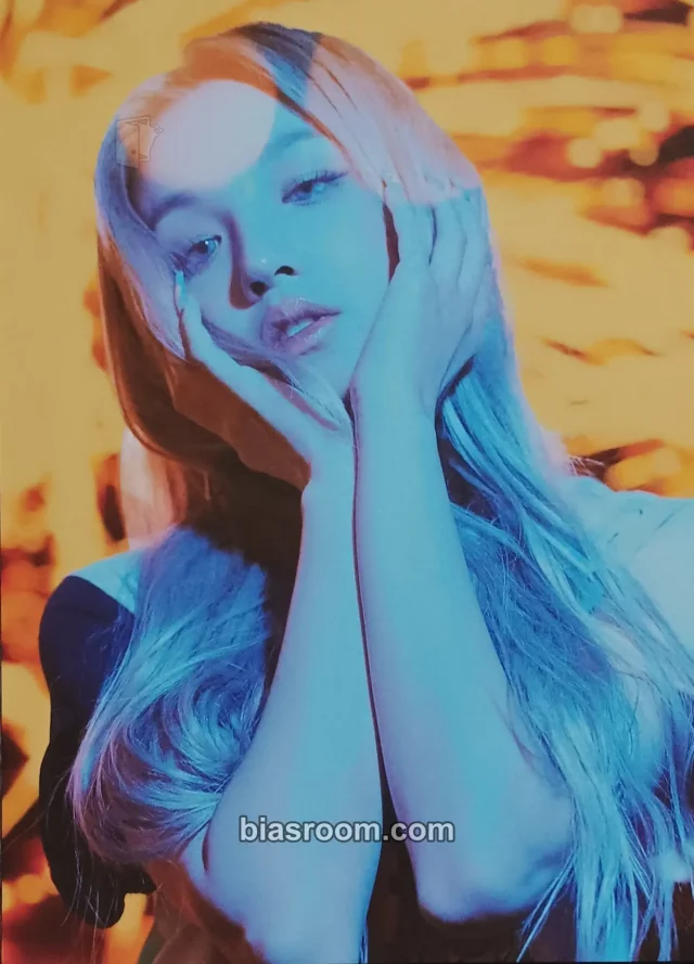 i-dle - Yuqi - HEAT Album postcard set flare version