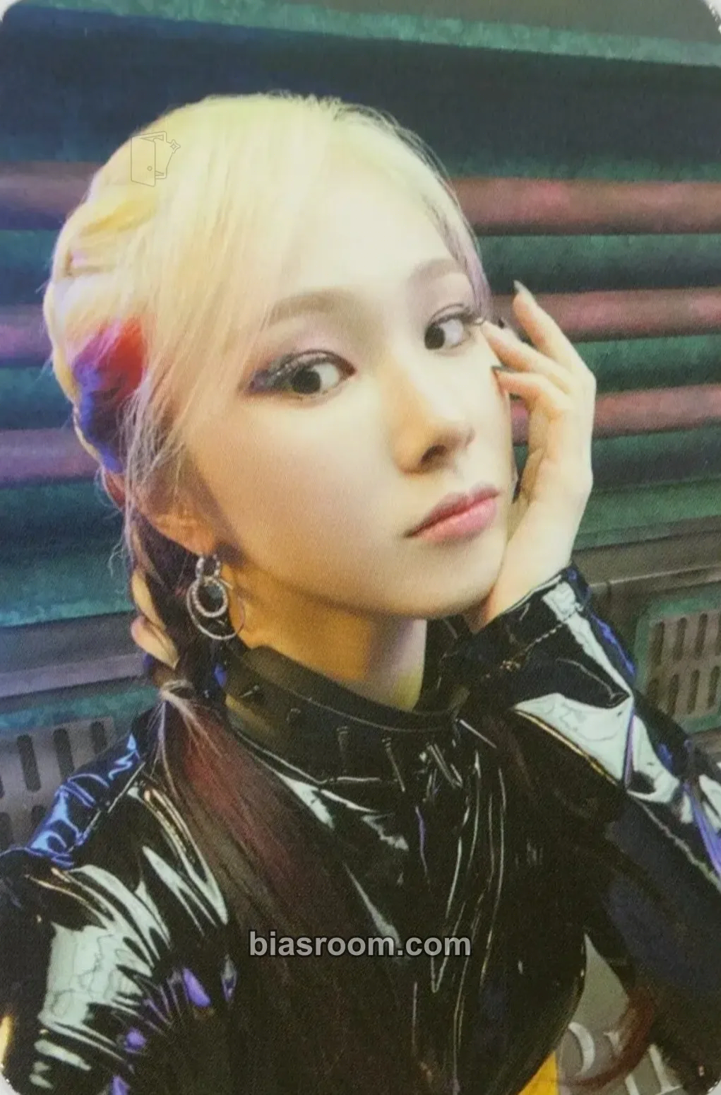 Mia Return of The Girl Photocard - EVERGLOW - EVERGLOW K-pop photocard