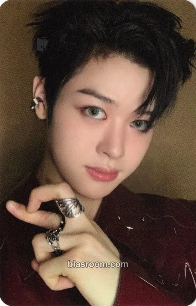 CLOSE YOUR EYES - Ma Jingxiang - blackout Album blue dream media (bdm) video call (fancall) round 1